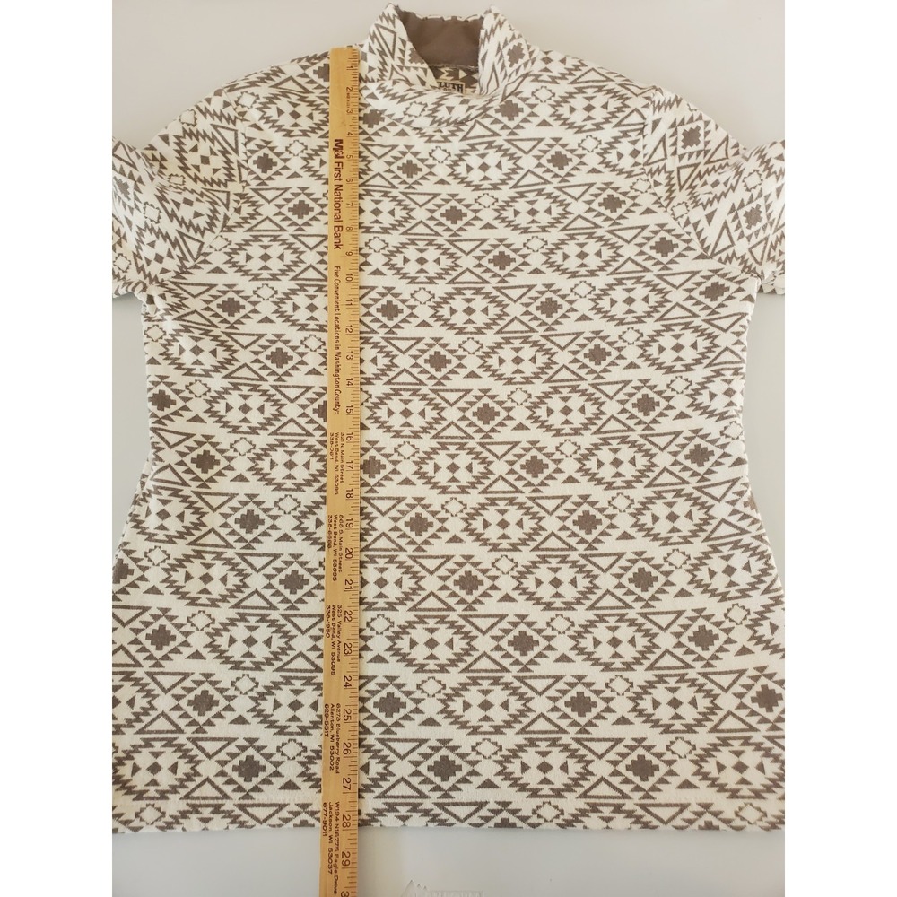 Duluth Trading Co Coolmax Mock Neck Top XL Southwestern Geometric Tan Cream - Picture 5 of 6
